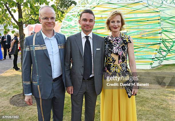 Lars Windhorst poses with Co-Directors of the Serpentine Gallery Hans-Ulrich Obrist and Julia Peyton-Jones at The Serpentine Gallery summer party at...