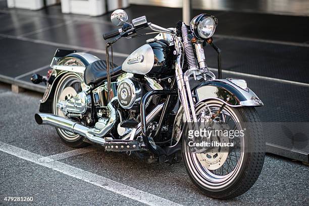 harley davidson motorbike - harley davidson motorcycles stock pictures, royalty-free photos & images