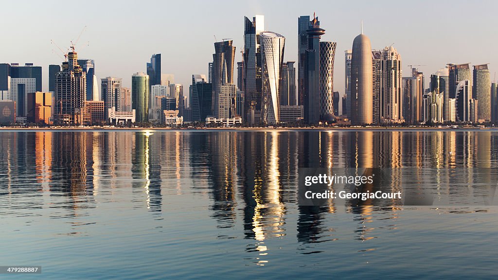 Città di Doha, Qatar all'alba