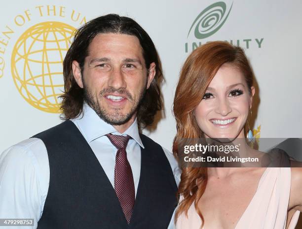 Actors Wil Willis and Jenna Willis attend the Queen of the Universe International Beauty Pageant at the Saban Theatre on March 16, 2014 in Beverly...