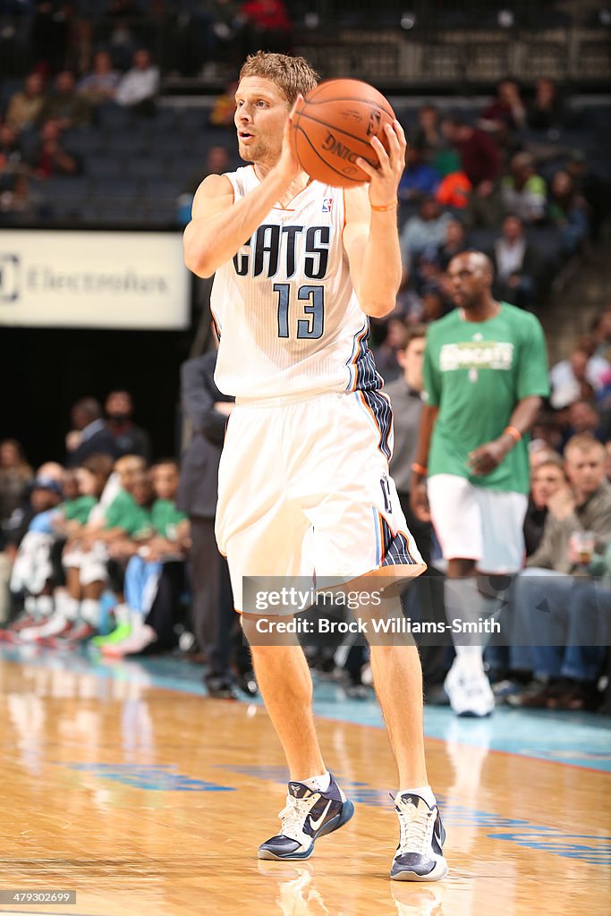 Luke Ridout Luke Ridnour of the Charlotte Bobcats during the game against the ...