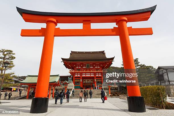 fushimi inari-taisha in kyoto, japan - fushimi inari schrein stock-fotos und bilder