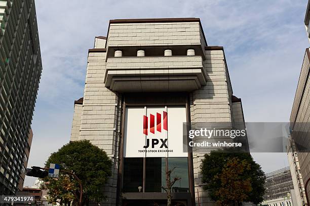 tokyo stock exchange in japan - outdoor digital signage stock pictures, royalty-free photos & images