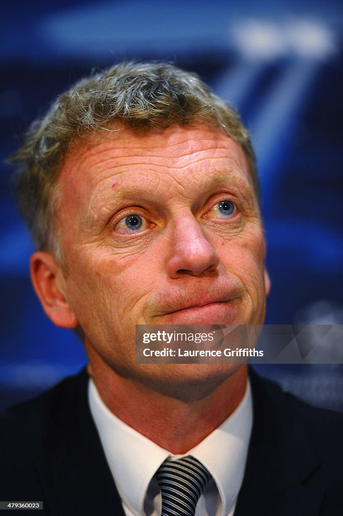 Manchester United Training Session and Press Conference