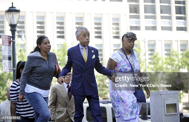 Reverend Al Sharpton paid a visit to the US Attorney's office today with the family of the late Eric Garner , as wife Esaw Garner and mother Gwen...