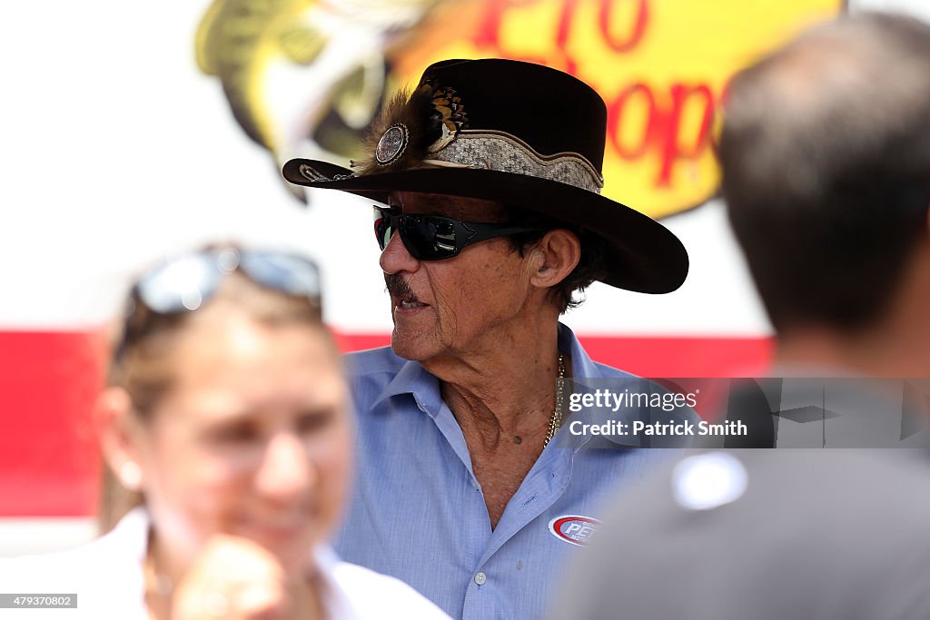 NASCAR Sprint Cup Series Coke Zero 400 - Practice