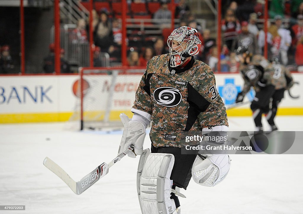 Edmonton Oilers v Carolina Hurricanes