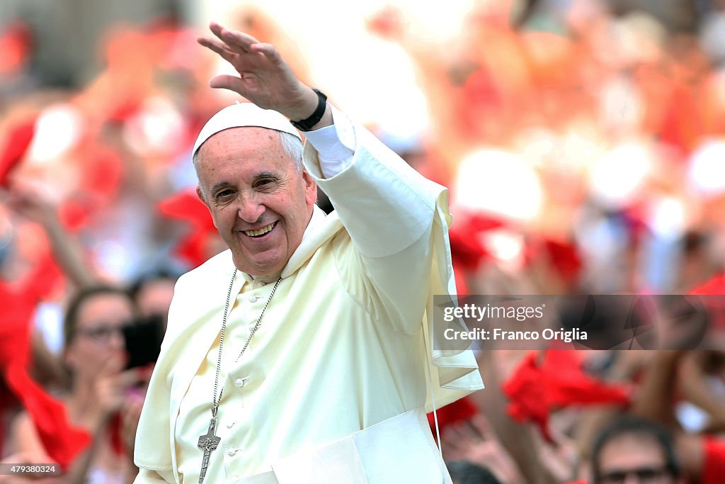 Pope Francis Holds an Audience for the Renewal In The Spirit