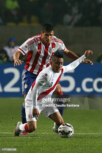 Christian Cueva of Peru fights for the ball with Marcos Caceres of Paraguay during the 2015 Copa America Chile Third Place Playoff match between Peru...