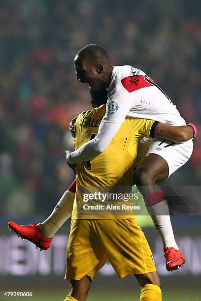 Luis Advincula and Pedro Gallese of Peru celebrates the second goal of his team scored by their teammate Paolo Guerrero during the 2015 Copa America...