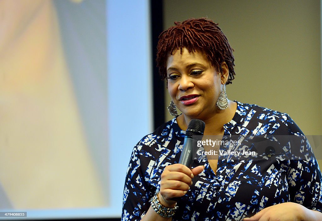 Kim Coles Speaks at Broward College
