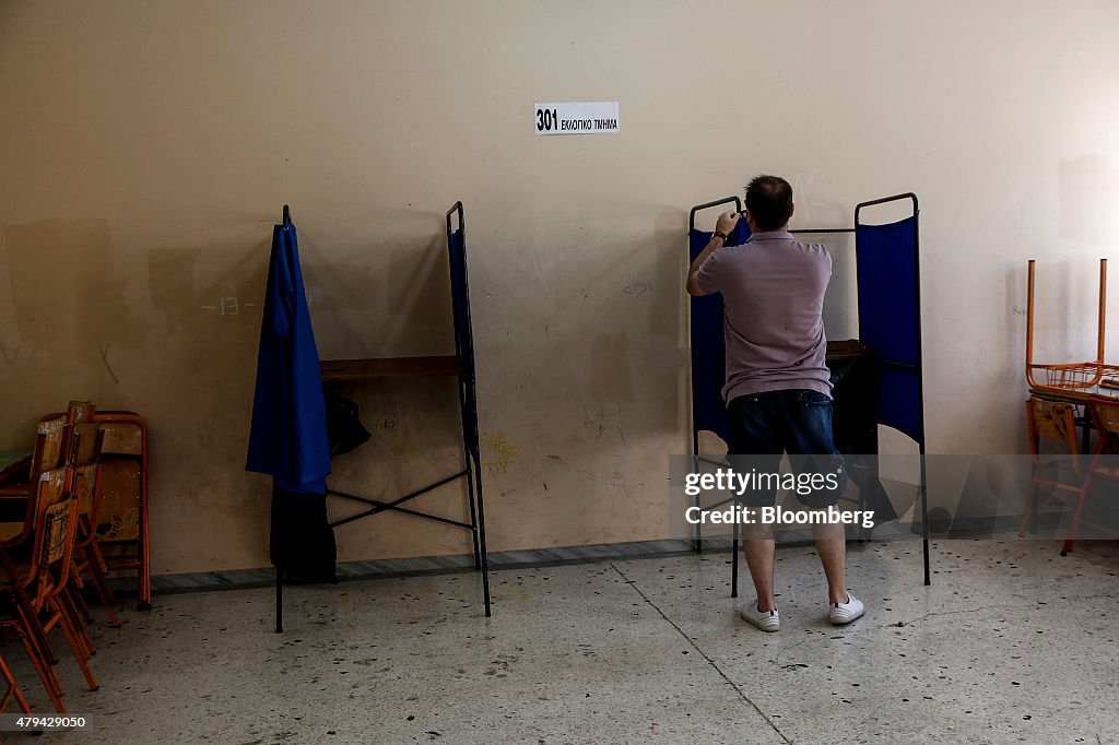 Preparations Ahead Of Greek Referendum