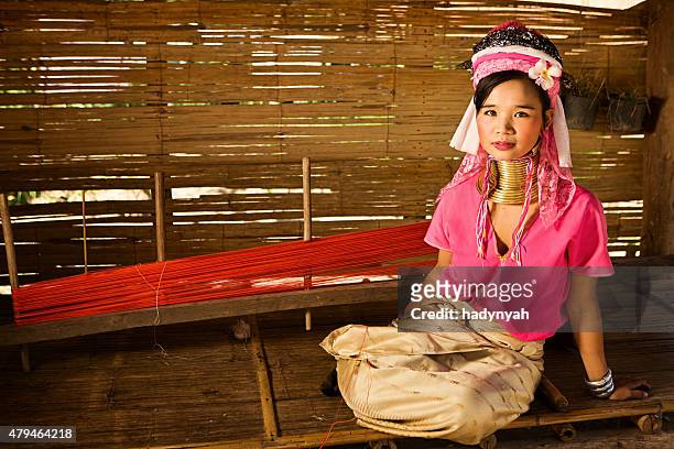 woman from long neck karen tribe - padaung stockfoto's en -beelden