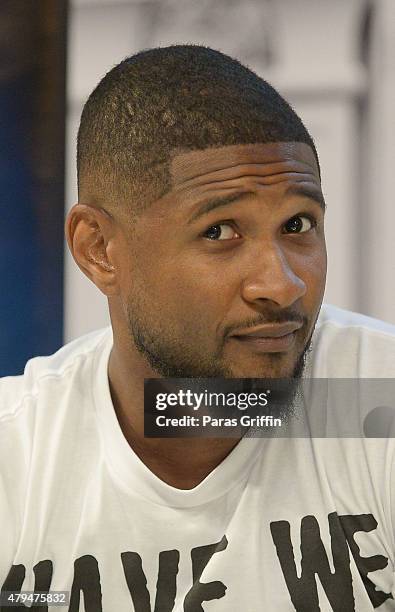 Recording artist Usher Raymond attends the 2015 Essence Music Festival on July 4, 2015 at Ernest N. Morial Convention Center in New Orleans,...