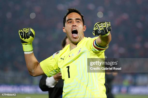 Claudio Bravo of Chile celebrates after winning the 2015 Copa America Chile Final match between Chile and Argentina at Nacional Stadium on July 04,...