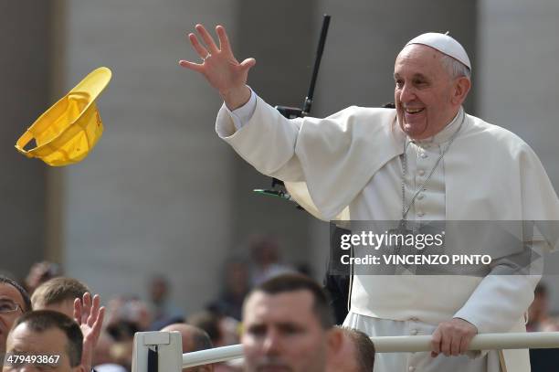 Pope Cap Making 1,721 Pope Cap Stock Photos, High-Res Pictures, and Images - Getty Images