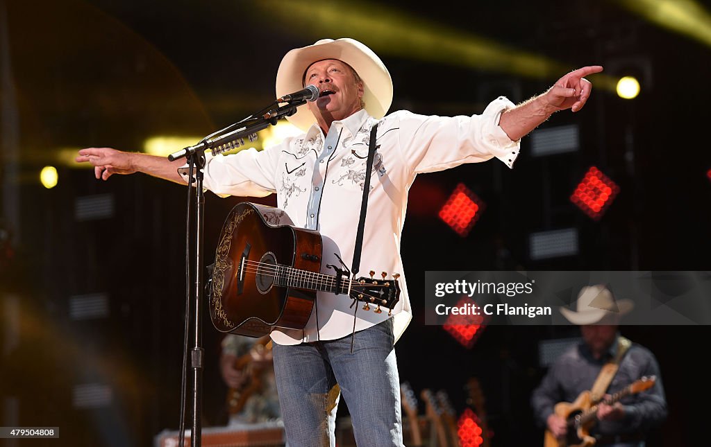 2015 CMA Festival - Day 1