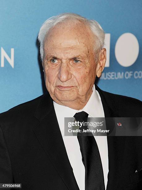 Architect Frank Gehry arrives at the 2015 MOCA Gala presented by Louis Vuitton at The Geffen Contemporary at MOCA on May 30, 2015 in Los Angeles,...