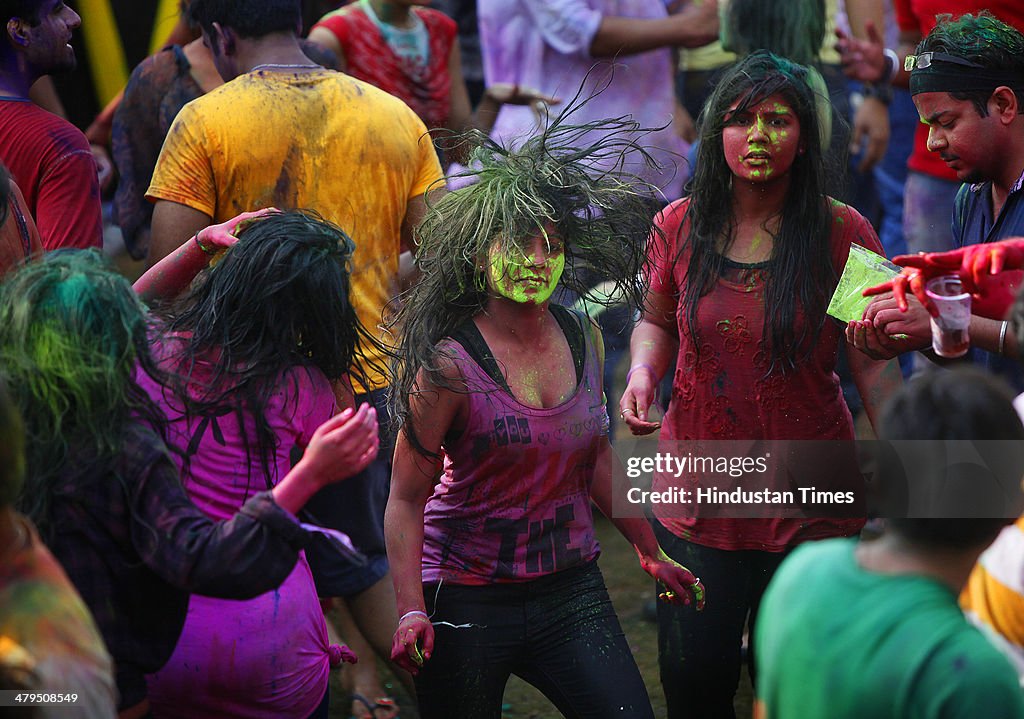 Holi - A Colorful Hindu Festival
