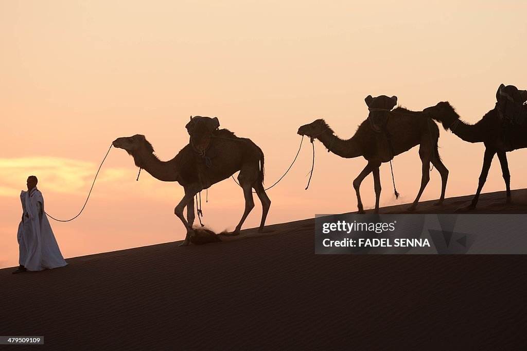 MOROCCO-SAHARA-DESERT-FEATURE