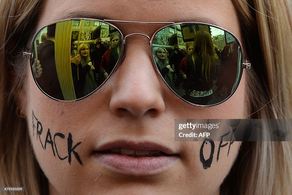 BRITAIN-ENVIRONMENT-ENERGY-CLIMATE-FRACKING-DEMO