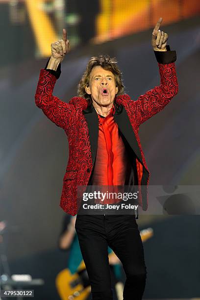 Mick Jagger of The Rolling Stones performs live onstage at The Indianapolis Motor Speedway on July 4, 2015 in Indianapolis, Indiana.
