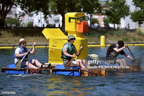 Homade Rafts 172 Homemade Rafts Stock Photos, High-Res Pictures, and Images - Getty ...