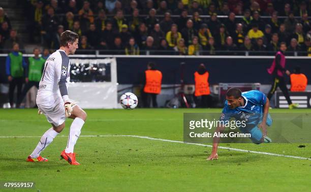 Jose Rondon of Zenit heads his goal past Roman Weidenfeller of Dortmund during the UEFA Champions League round of 16, second leg match between...