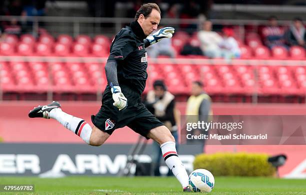 Goalkeeper Rogerio Ceni of Sao Paulo, during a match between Sao Paulo v Fluminense of Brasileirao Series A 2015 at Morumbi Stadium on July 05, 2015...