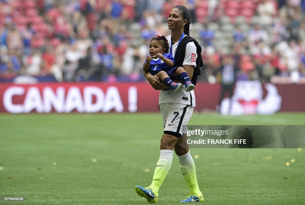 FBL-WC-2015-WOMEN-MATCH52-USA-JPN