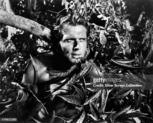 American actor Ron Ely plays the title role in an episode of the US TV series 'Tarzan', circa 1967.