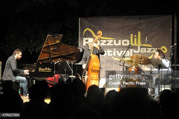 Enzo Pietropaoli Yatra Quartet live in Pozzuoli for the famous " Pozzuoli Jazz Festival 2015" held in the city of Pozzuoli. The festival consists of...