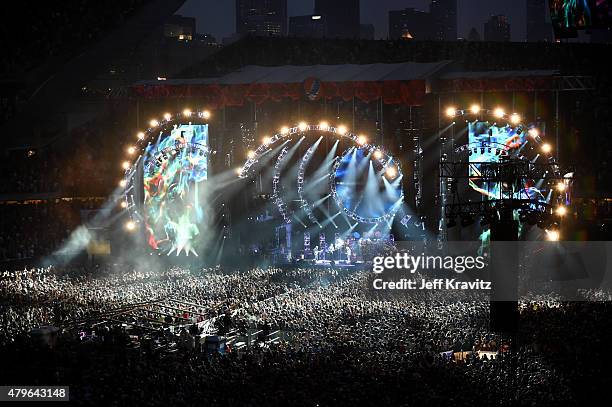 Trey Anastasio, Phil Lesh, Bill Kreutzmann, Bob Weir, Mickey Hart, Jeff Chimenti and Bruce Hornsby of The Grateful Dead perform during the "Fare Thee...