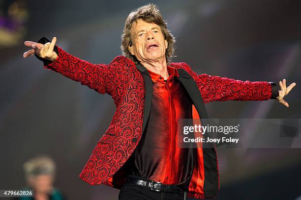 Mick Jagger of The Rolling Stones performs live onstage at The Indianapolis Motor Speedway on July 4, 2015 in Indianapolis, Indiana.