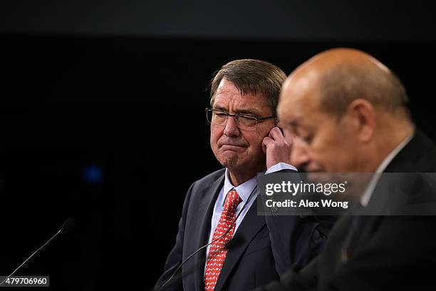 Secretary of Defense Ashton Carter and French Minister of Defense Jean-Yves Le Drian conduct a joint news conference at the Pentagon July 6, 2015 in...