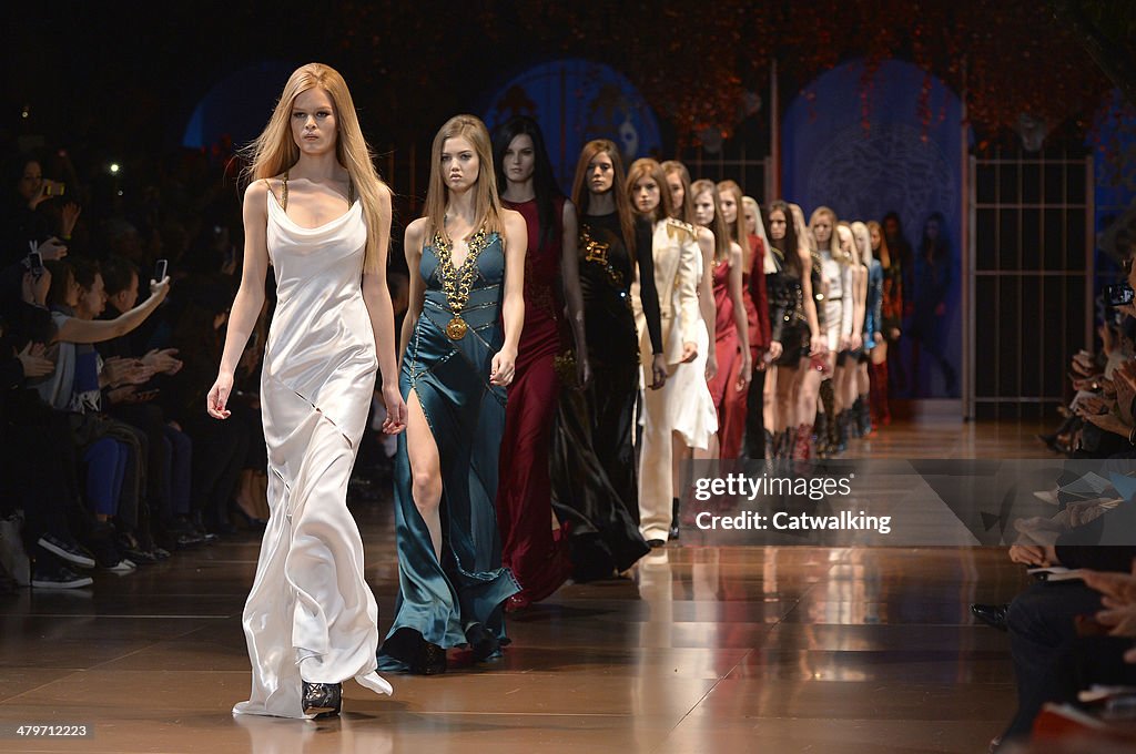 Versace - Runway RTW - Fall 2014 - Milan Fashion Week