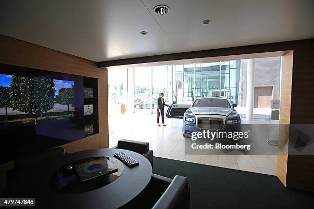 105 Rolls Royce Motor Cars Ltd Wraith Stock Photos, High-Res Pictures ...