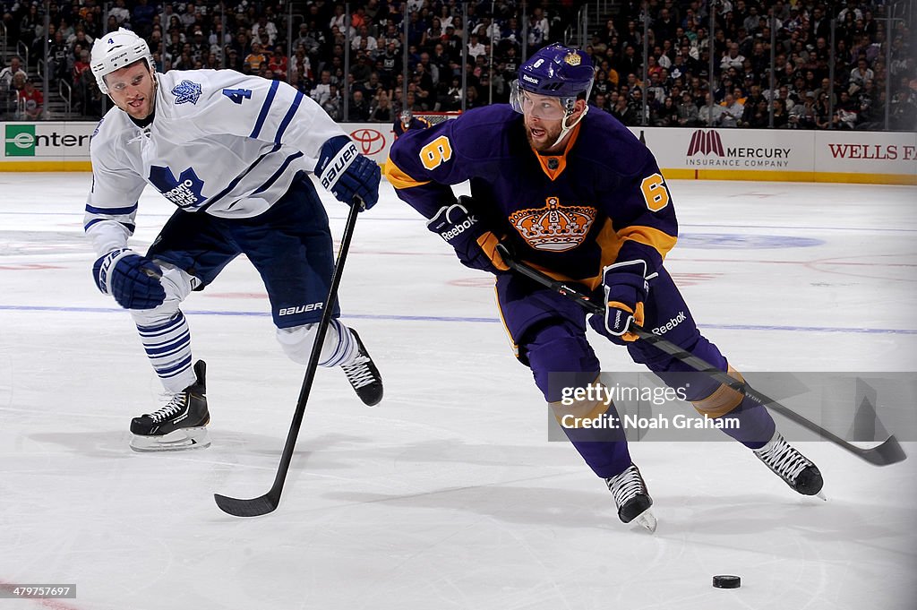 Toronto Maple Leafs v Los Angeles Kings