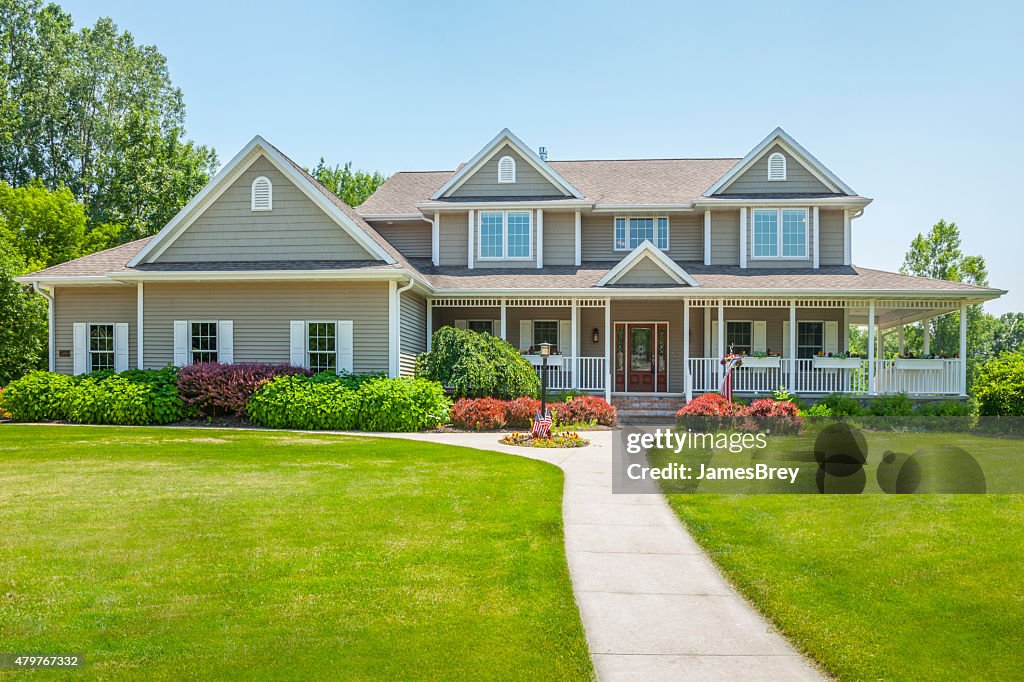 Idyllische zu Hause mit überdachter Veranda