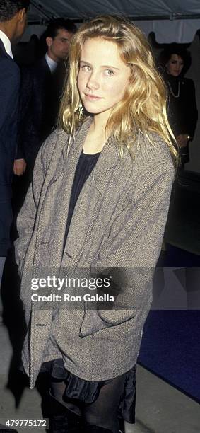 Amanda Peterson attends the premiere of "Cry Freedom" on November 5, 1987 at the Cineplex Odeon Cinema in Century City, California.