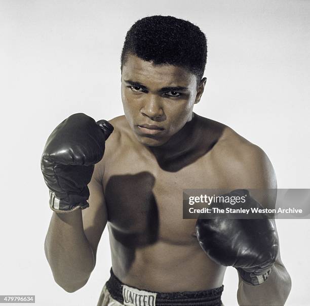 Muhammad Ali Photos and Premium High Res Pictures - Getty Images