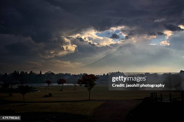 mt.iwate and clouds - 岩手山 ストックフォトと画像