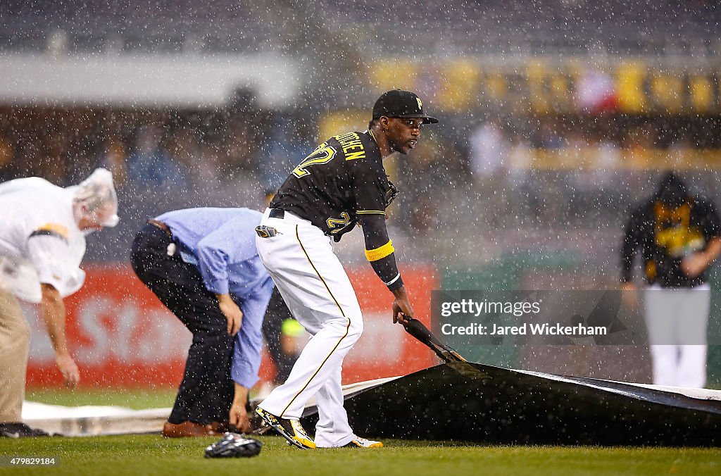 San Diego Padres v Pittsburgh Pirates