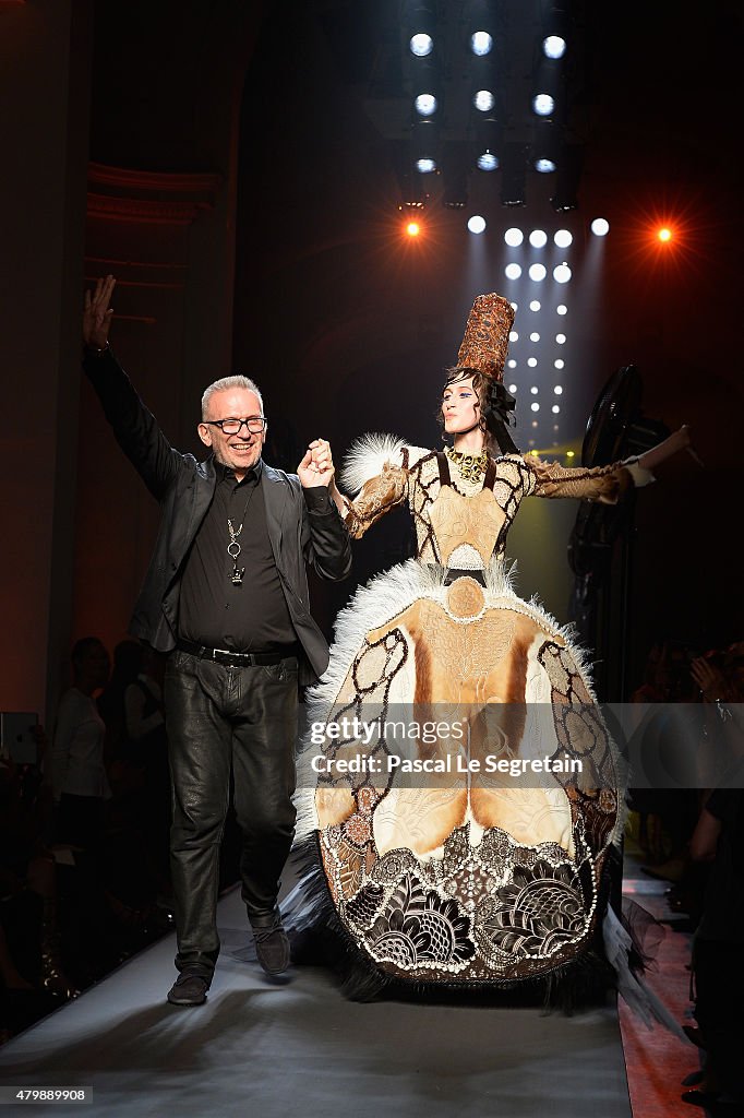 Jean Paul Gaultier : Runway - Paris Fashion Week - Haute Couture Fall/Winter 2015/2016