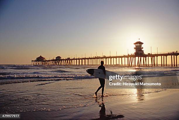 california, "surf city, usa" huntington beach - huntington beach foto e immagini stock