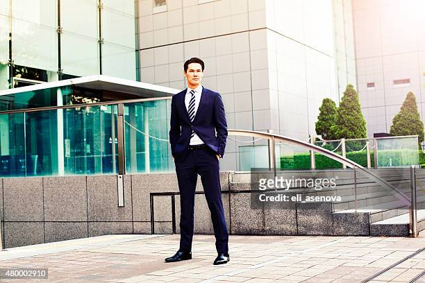 日本の実業家のポートレート、東京で - asain model men ストックフォトと画像