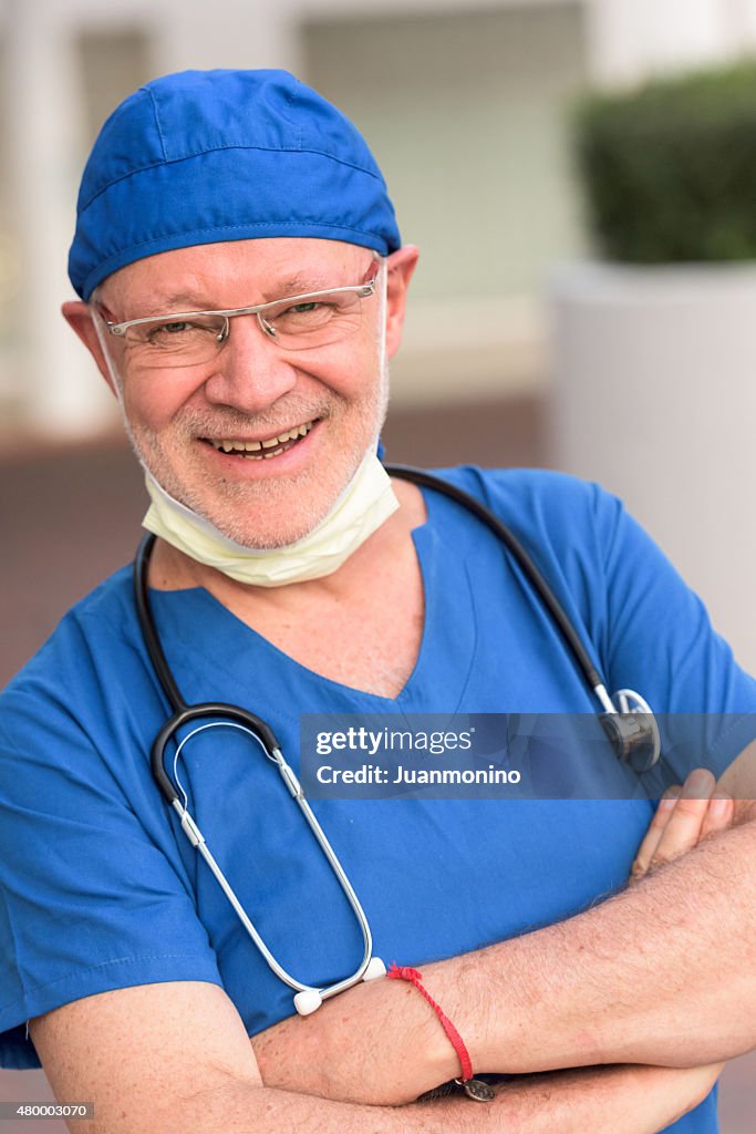 Silverdoctors Senior Doctor High-Res Stock Photo - Getty Images