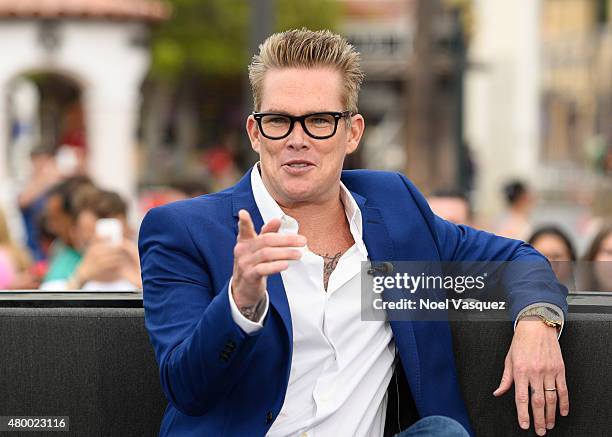 Mark McGrath visits "Extra" at Universal Studios Hollywood on July 8, 2015 in Universal City, California.