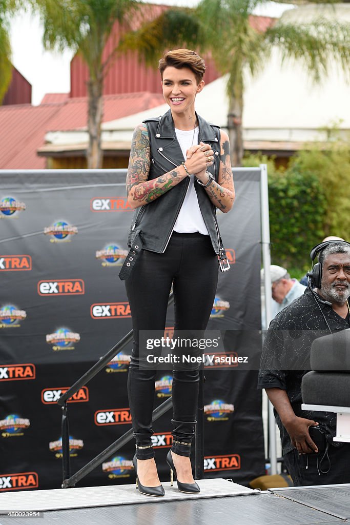 Ruby Rose, Mark McGrath, and Cody Simpson On "Extra"