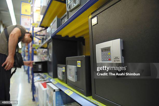 Customer examine safes at a shopping centre on July 9, 2015 in Athens, Greece. The Greek government has hours left to offer Eurozone creditors a...